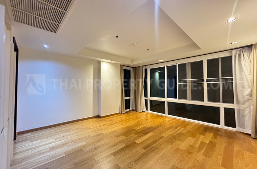 Condominium in Sukhumvit : Belgravia Residences 