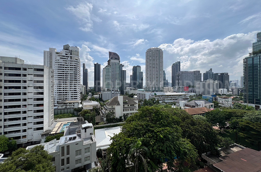 Condominium in Sukhumvit : Quattro By Sansiri 