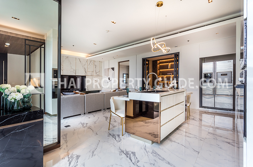 Condominium in Sukhumvit : Domus Condo Suk 16 