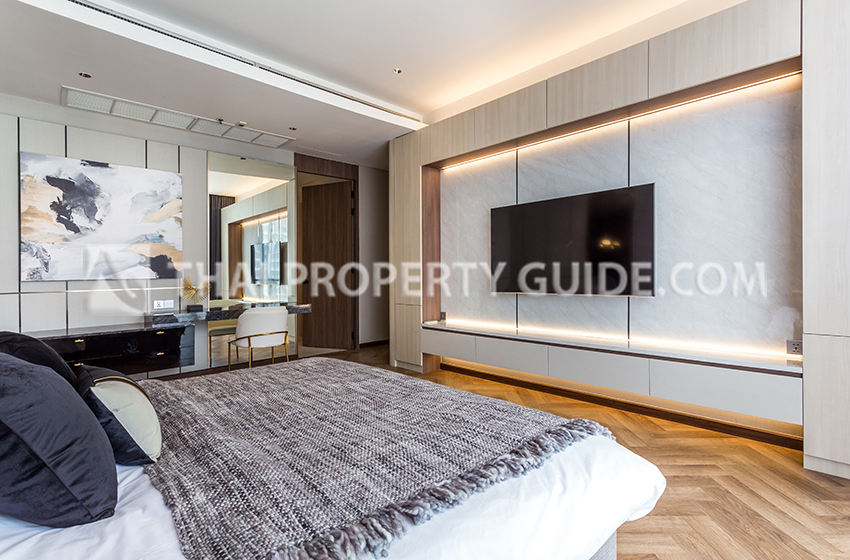 Condominium in Sukhumvit : Domus Condo Suk 16 