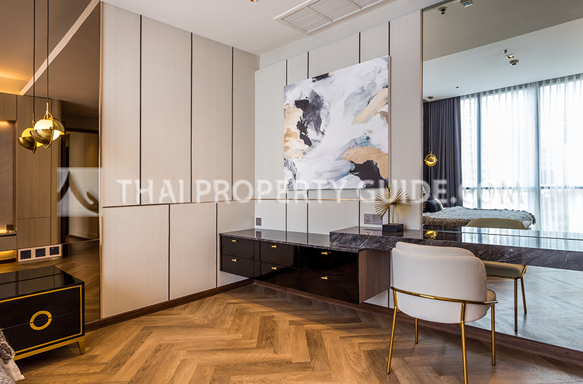 Condominium in Sukhumvit : Domus Condo Suk 16 