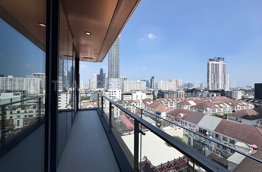 Condominium in Sukhumvit 