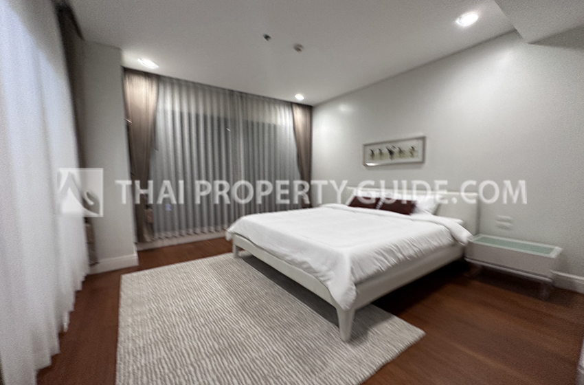 Condominium in Sukhumvit : Bright Sukhumvit 24 