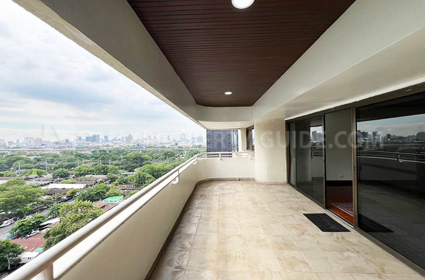 Condominium in Sukhumvit 