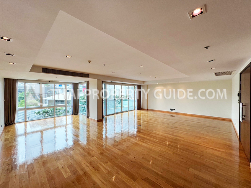 Condominium in Sukhumvit : Belgravia Residences 