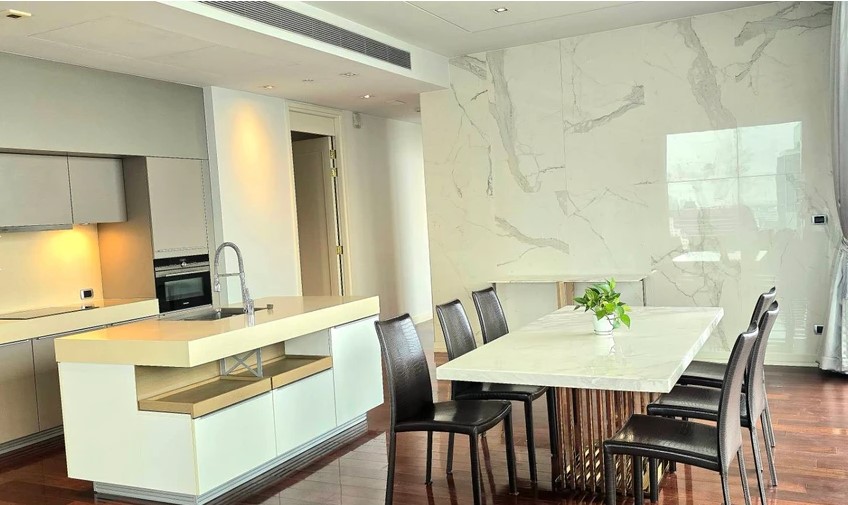 Condominium in Sukhumvit : MARQUE Sukhumvit 