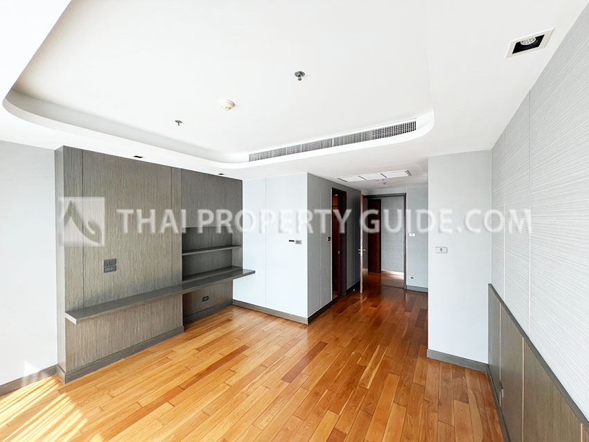 Condominium in Sukhumvit : Belgravia Residences 