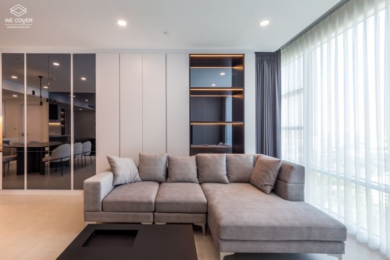 Condominium in Sukhumvit : FullerTon Condominium 