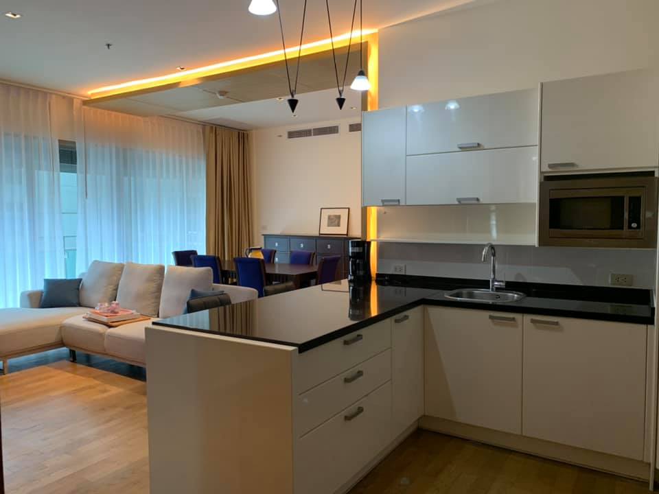 Condominium in Sukhumvit : The Madison Condominium 