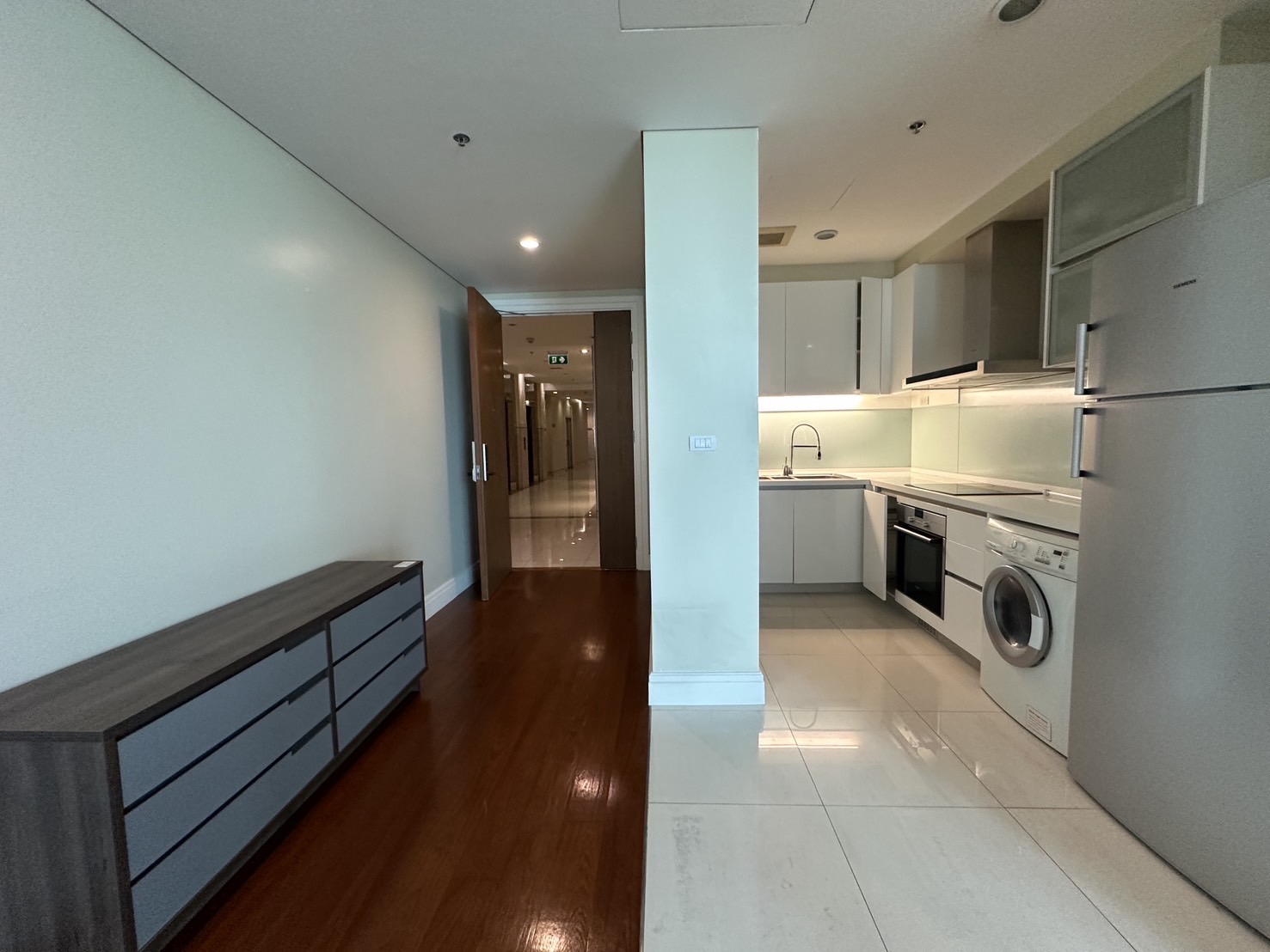 Condominium in Sukhumvit : Bright Sukhumvit 24 