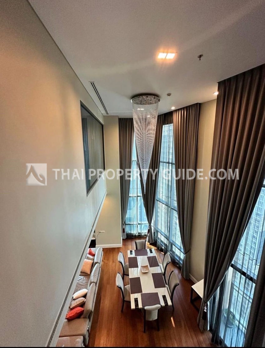 Condominium in Sukhumvit : Bright Sukhumvit 24 