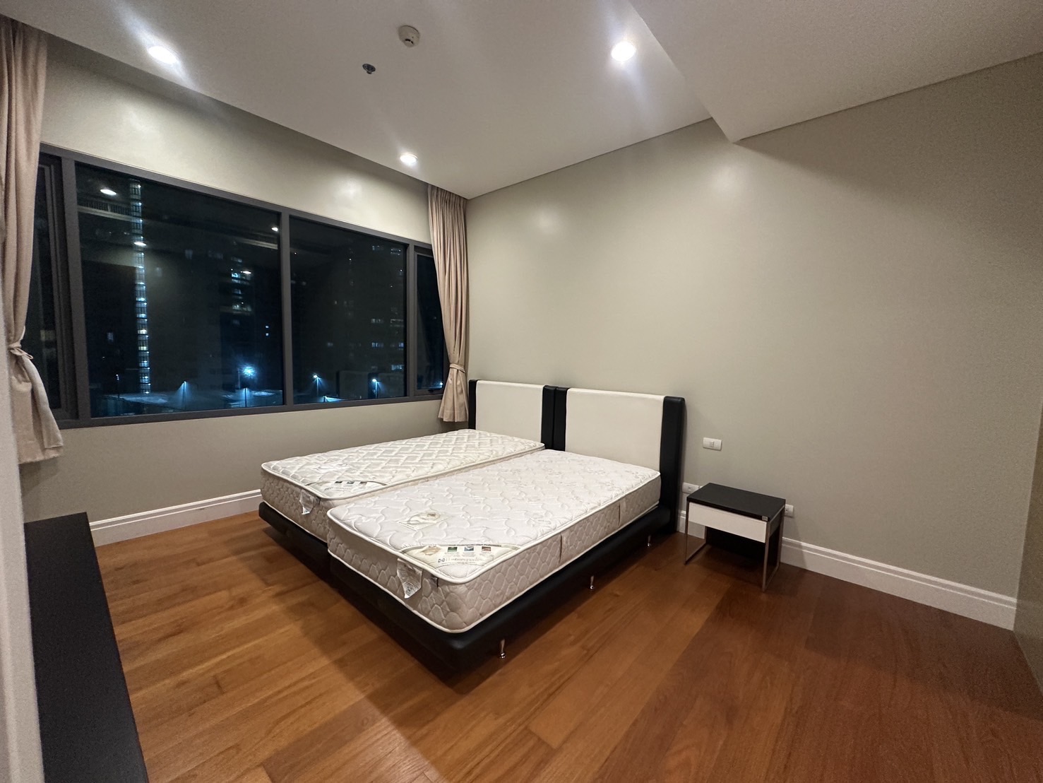 Condominium in Sukhumvit : Bright Sukhumvit 24 