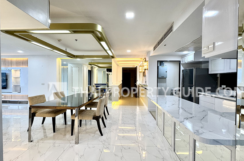 Condominium in Sukhumvit : The Eight Thonglor Residence 