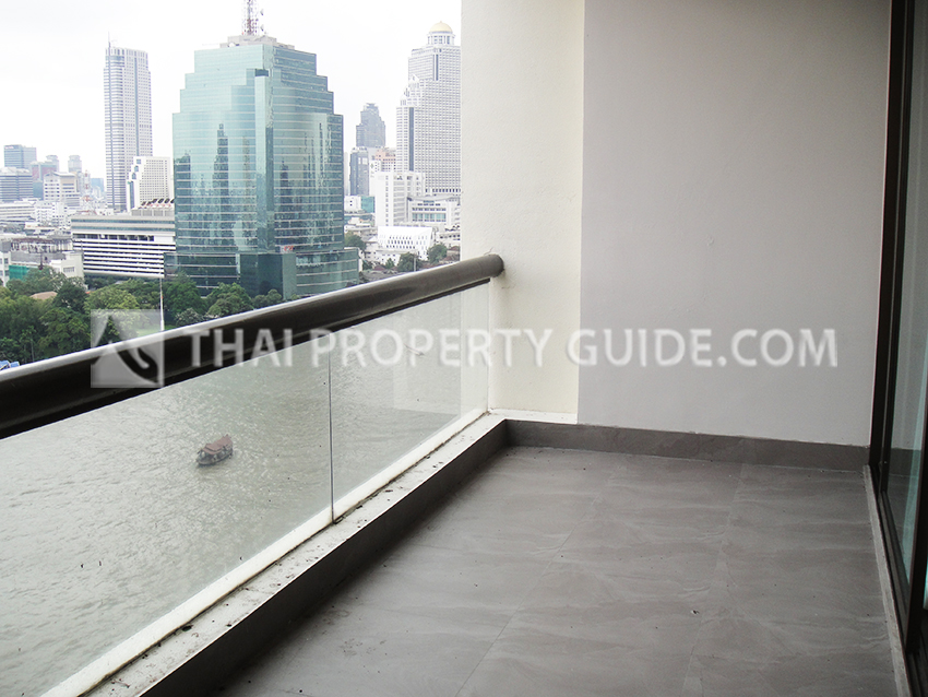 Condominium in Near United Nations 