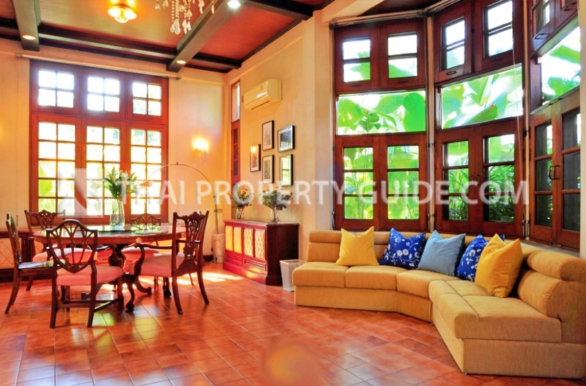 House in Bangnatrad 