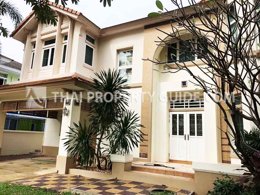 House in Lat Phrao 