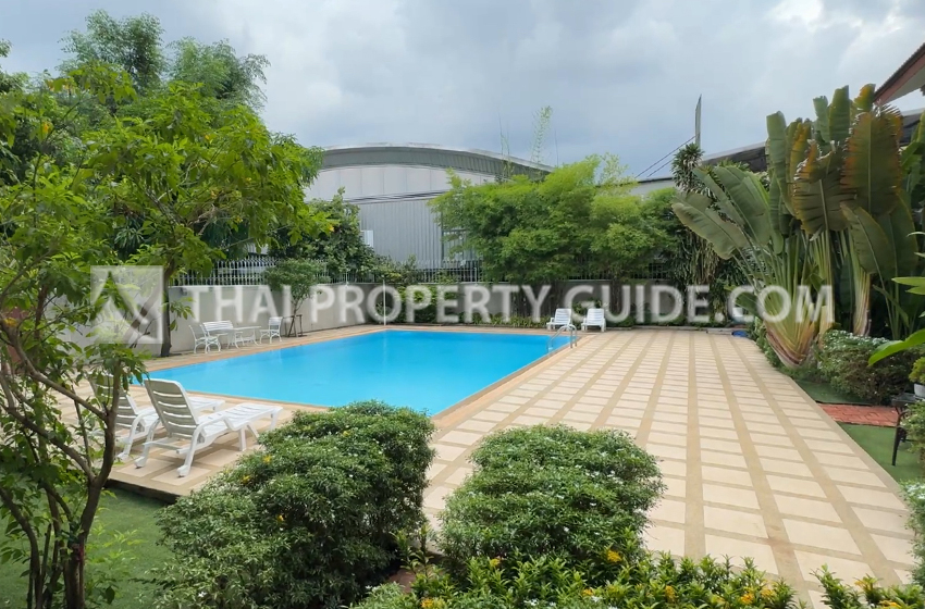 House in Phaholyothin 