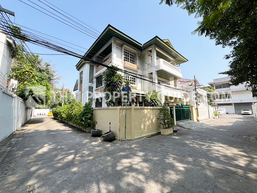 House in Sathorn 