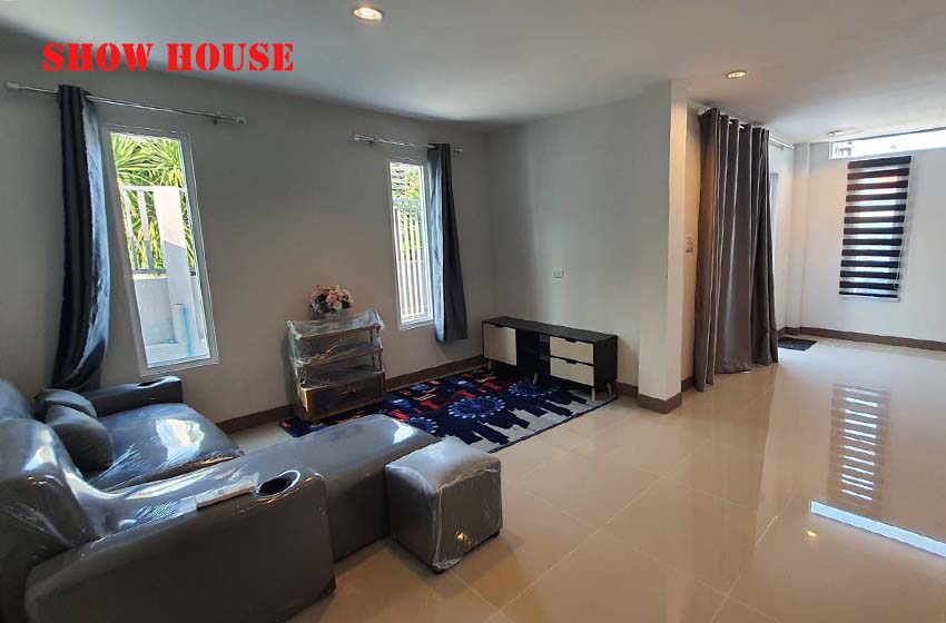 House in Srinakarin 