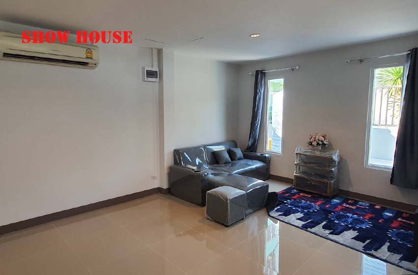 House in Srinakarin 