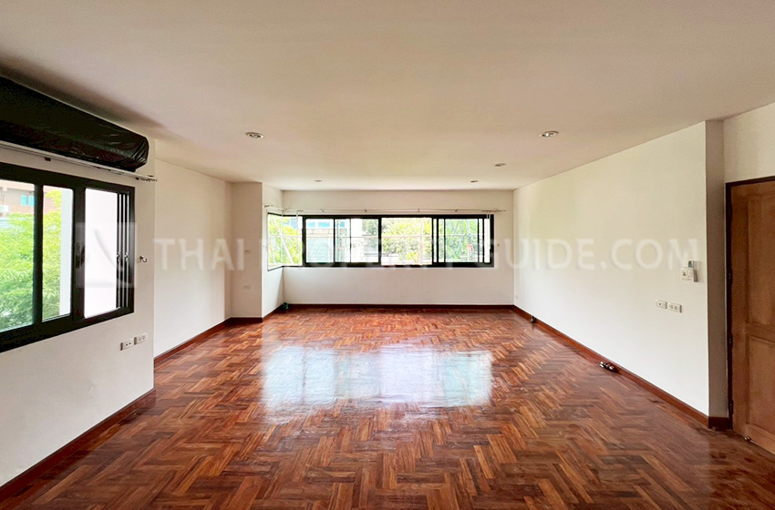 House in Sukhumvit 
