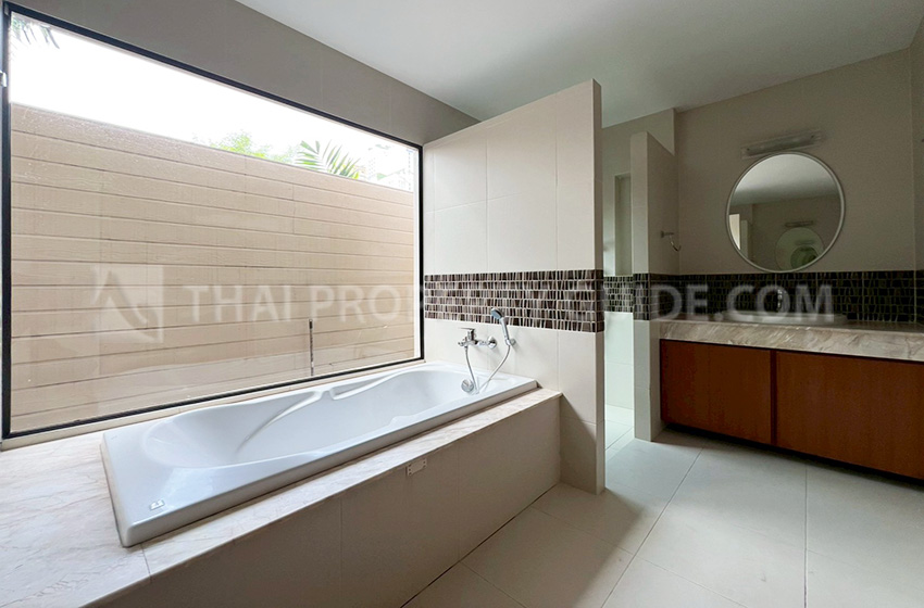 House in Sukhumvit 