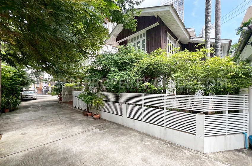 House in Sukhumvit 