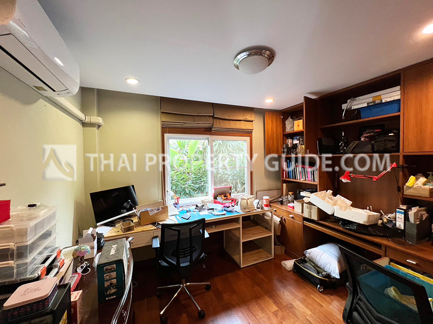 House in Sukhumvit 