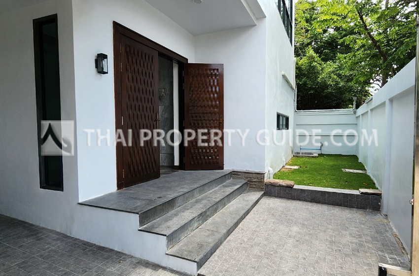 House in Sukhumvit 