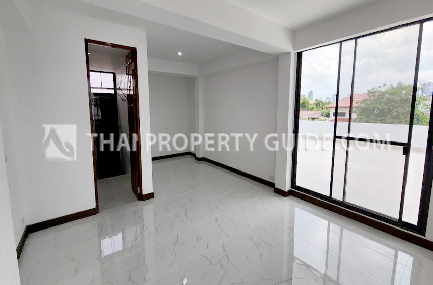 House in Sukhumvit 