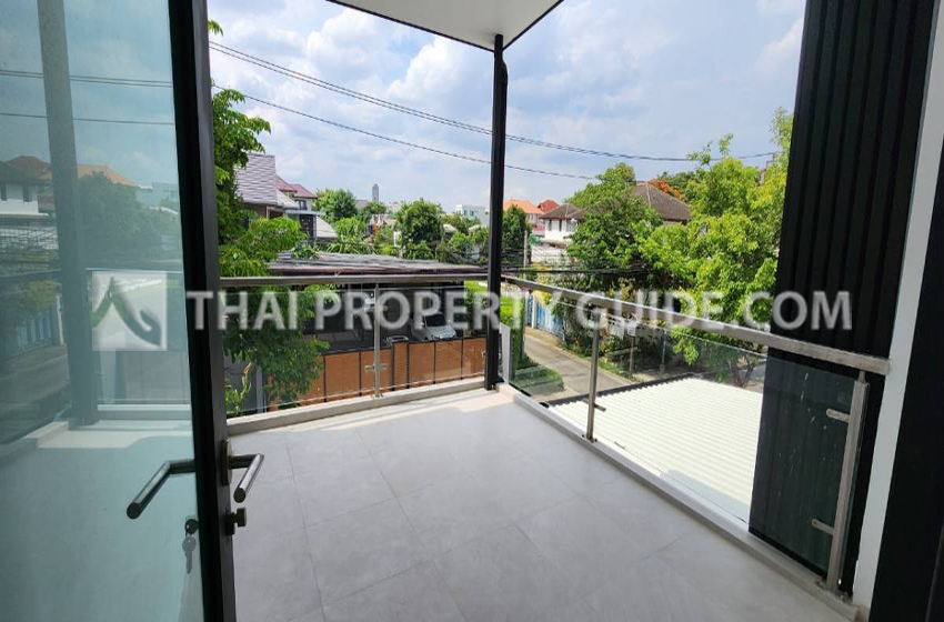 House in Sukhumvit 