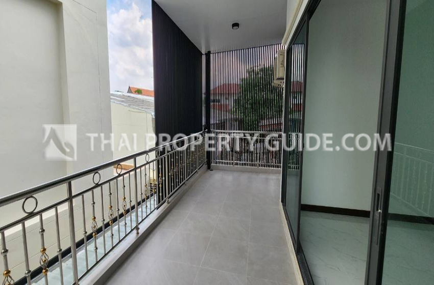 House in Sukhumvit 