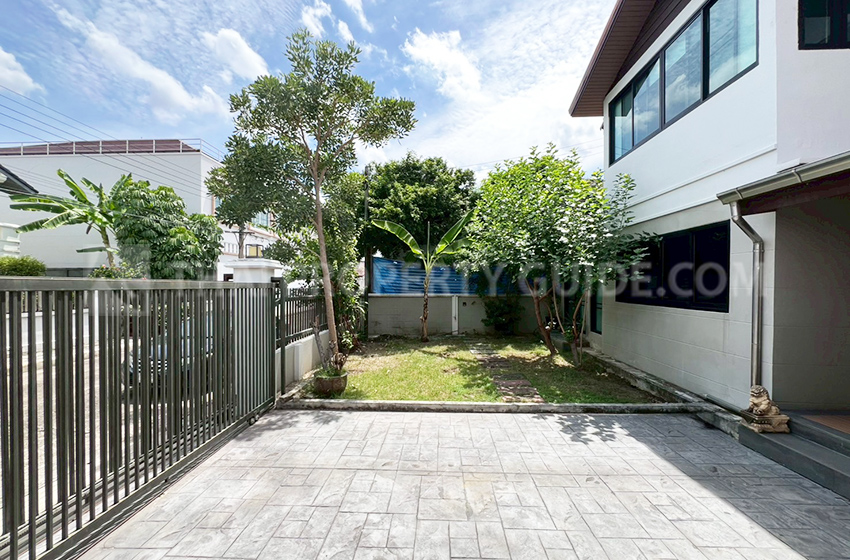 House in Sukhumvit 