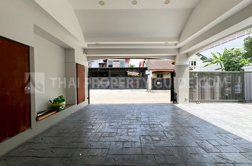 House in Sukhumvit 