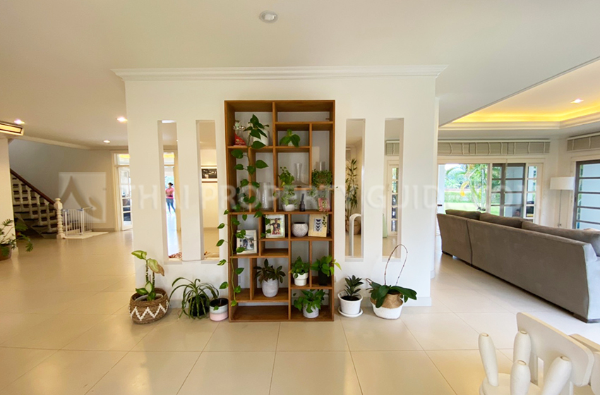 House with Private Pool in Bangnatrad 