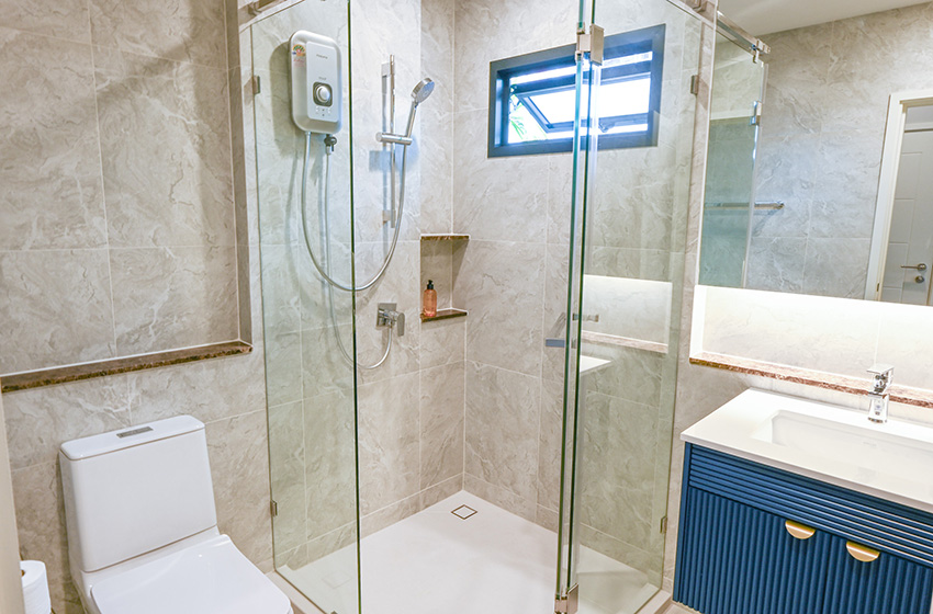 House with Private Pool in Bangnatrad 