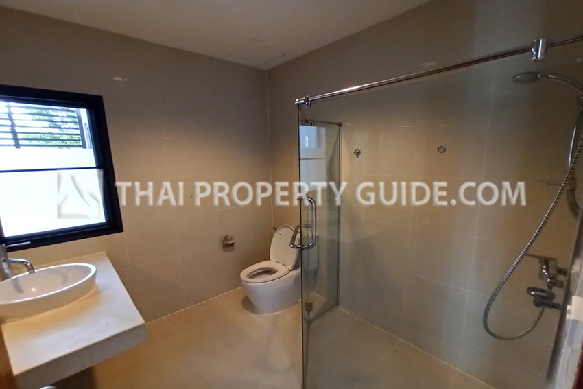 House with Private Pool in Chaengwattana (near Nichada Thani) 