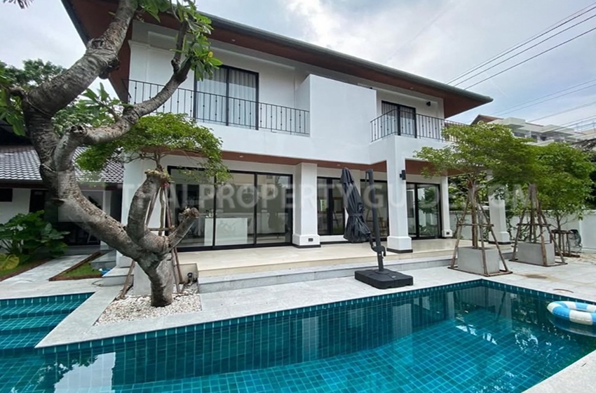House with Private Pool for rent in Nichada Thani