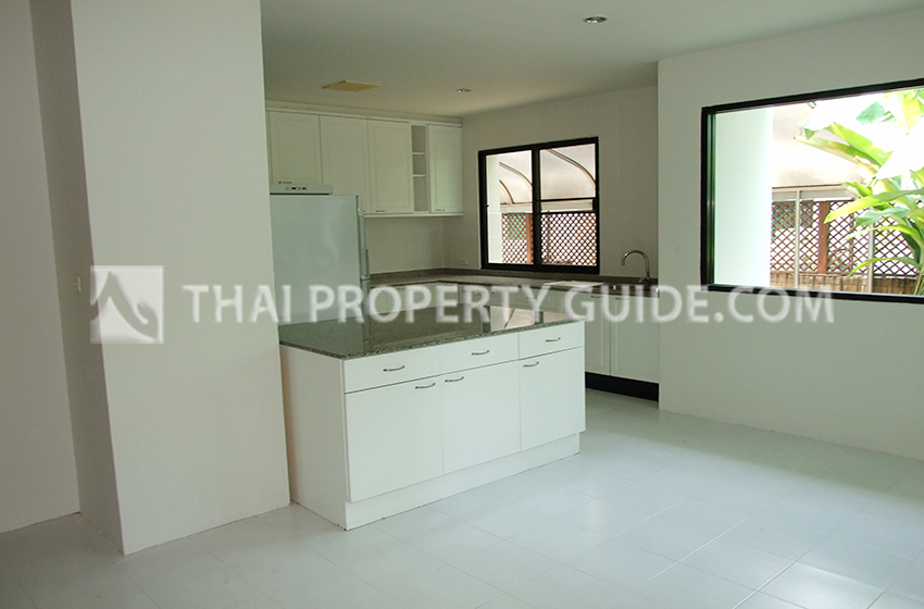 House with Private Pool in Nichada Thani 