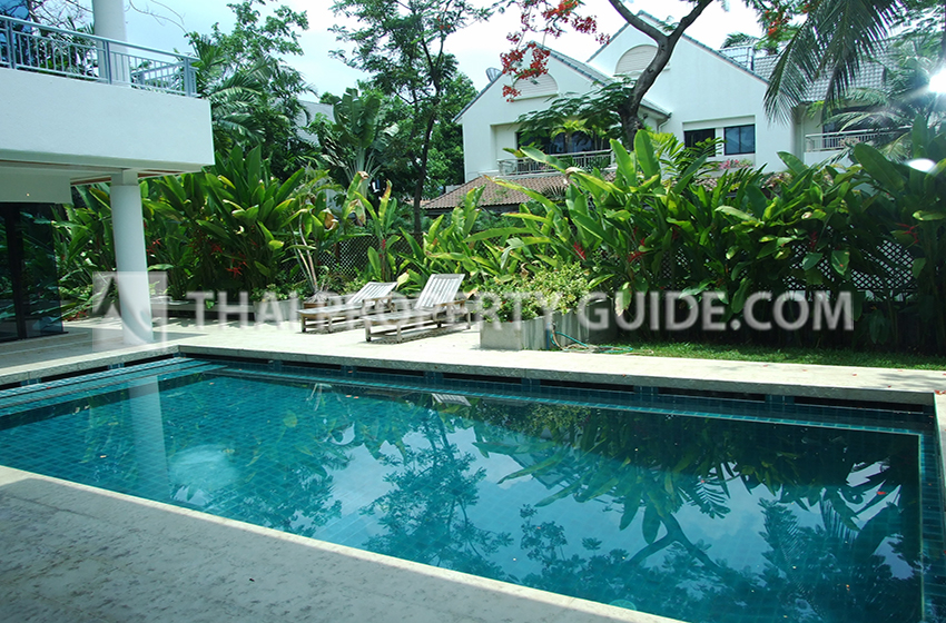 House with Private Pool in Nichada Thani 