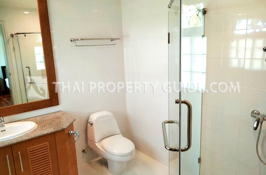 House with Private Pool in Nichada Thani 