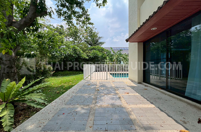 House with Private Pool in Nichada Thani 