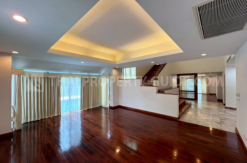 House with Private Pool in Nichada Thani 