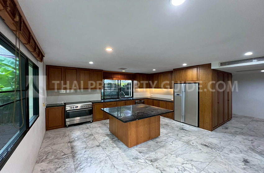 House with Private Pool in Nichada Thani 
