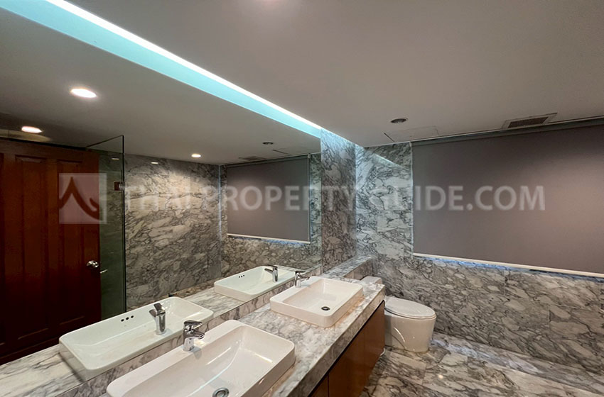 House with Private Pool in Nichada Thani 