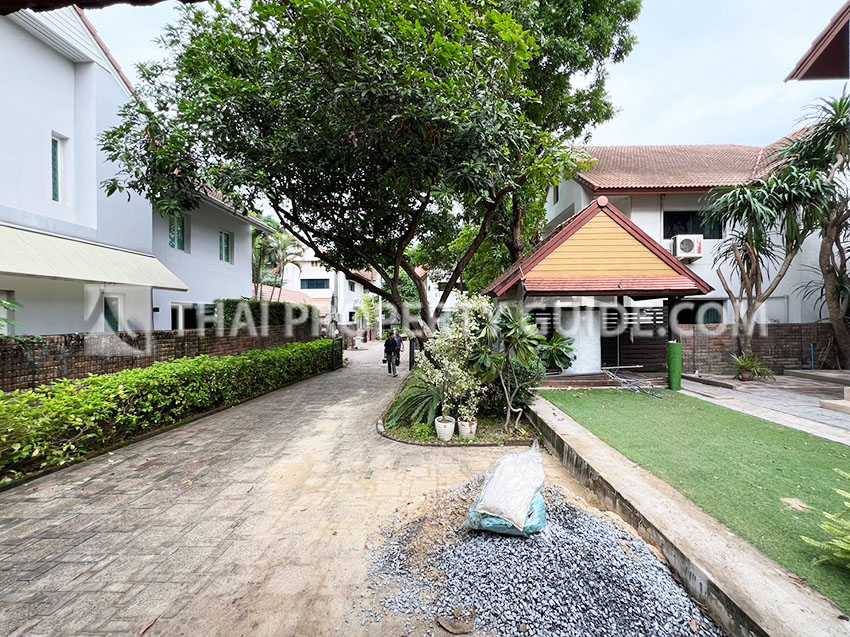 House with Shared Pool in Nichada Thani 