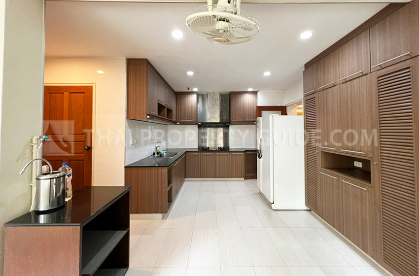House with Private Pool in Nichada Thani 