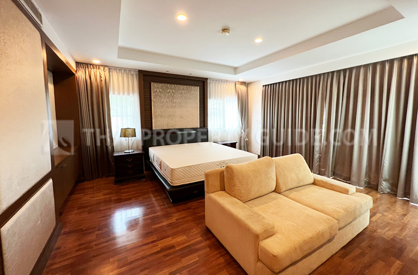 House with Private Pool in Nichada Thani 