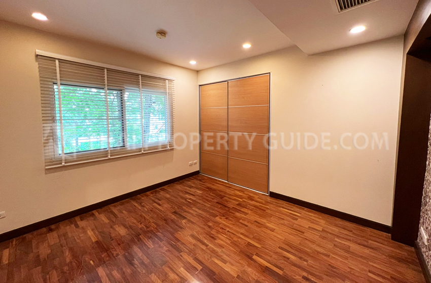 House with Private Pool in Nichada Thani 