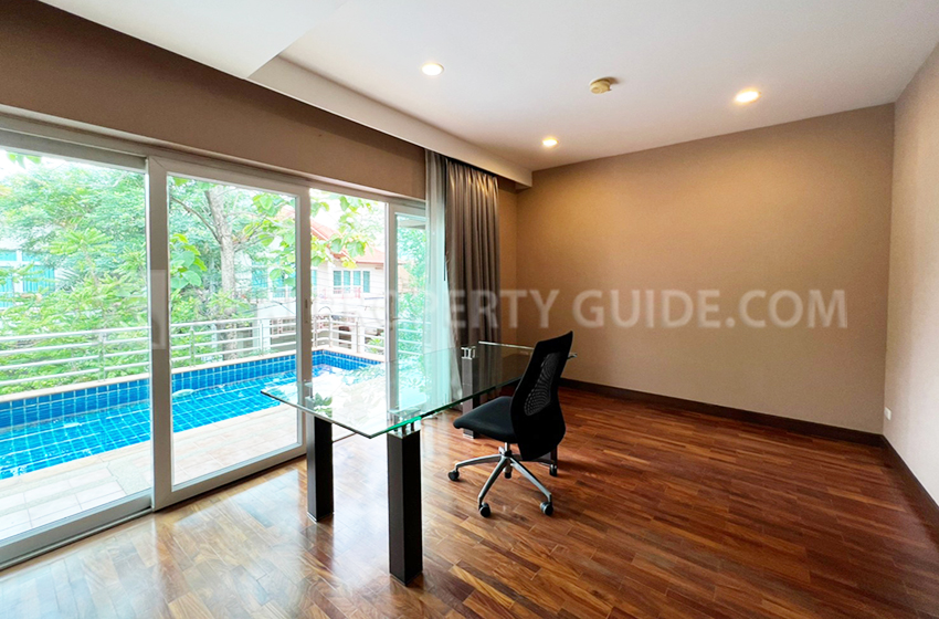 House with Private Pool in Nichada Thani 